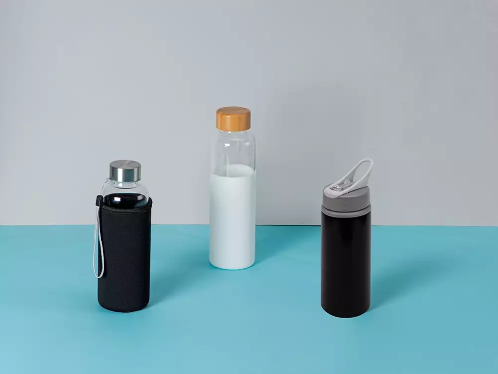 Стеклянная бутылка для воды в силиконовом чехле «Refine» — изображение 7