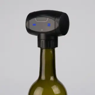 Автоматическая вакуумная пробка - насос для вина «Saver»